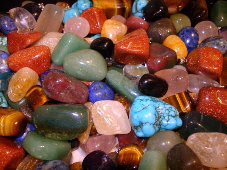 As pedras de cor como un encanto da sorte